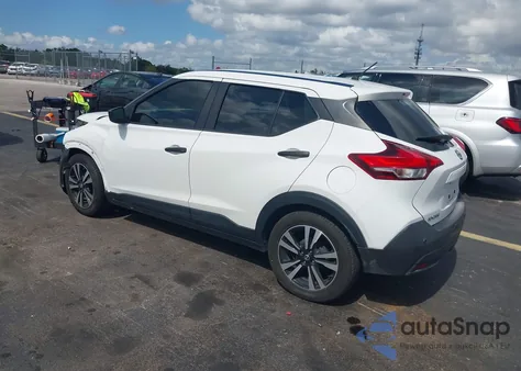 2020 Nissan Kicks S Xtronic Cvt z USA, uszkodzony, nr VIN 3N1CP5BVXLL509148